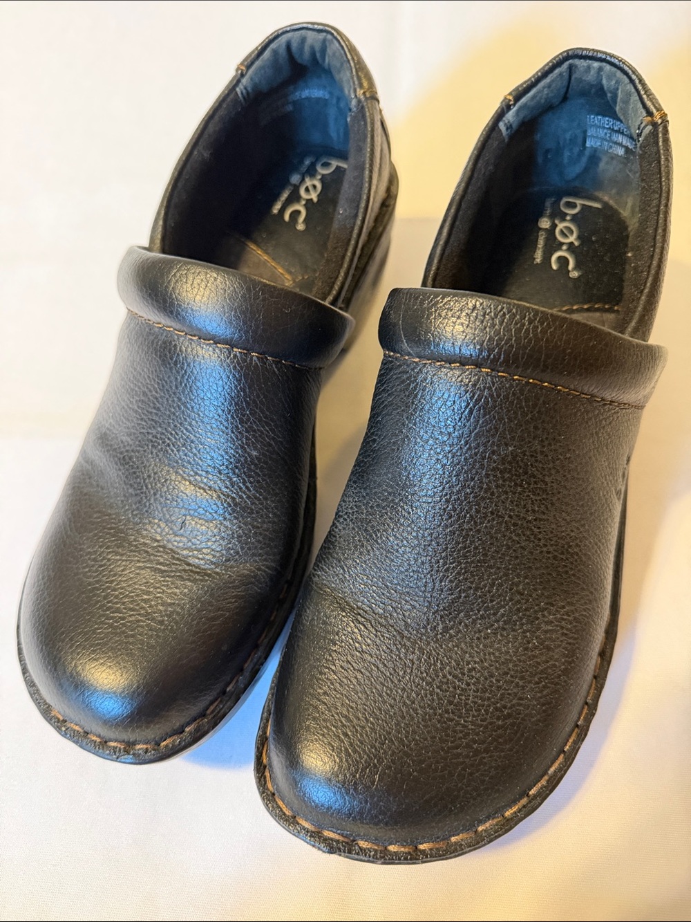 B.O.C. Women's Born Concept Black Pebbled Leather Slip On Clogs Size 8.5